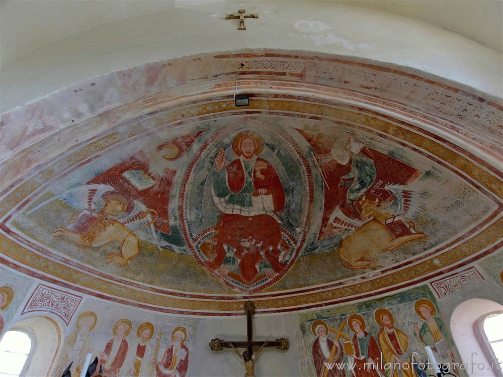 Sandigliano (Biella, Italy) - Frescoed apsidal basin in the Oratory of St. Anthony Abbot